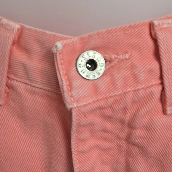 🖤 Guess Pink High-Waisted Jean Shorts Retro Style - Picture 3 of 7